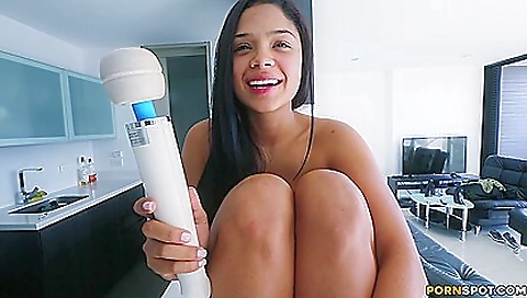 Amateur Colombian Has Deep Orgasms